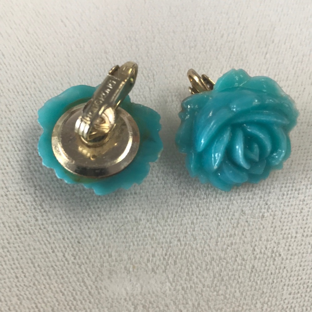 Vintage clip-on earrings